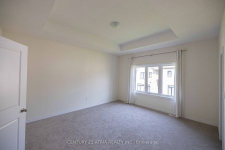 For Lease - 12 Fish Drive, Aurora, Ontario - Photo 4