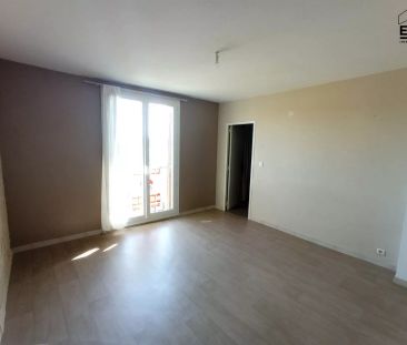 SALON DE PROVENCE - Appartement 3 pièces avec vue dégagée - Photo 1