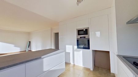 Location Appartement 3 pièces 76m² - Photo 2