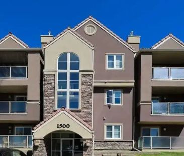 Great Top Floor 2 Bed 2 Bath close to University of Calgary | 1533 ... - Photo 1