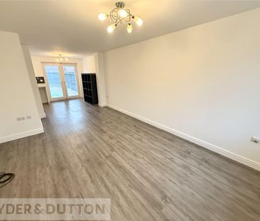 Winnie Street, 22, Manchester, M40 9LR, Greater Manchester - Photo 2