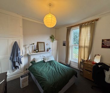 7 Bed Terraced House, Arundel Avenue, L17 - Photo 1