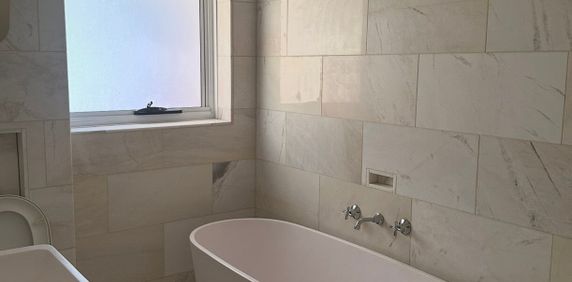 Wollstonecraft - Photo 2