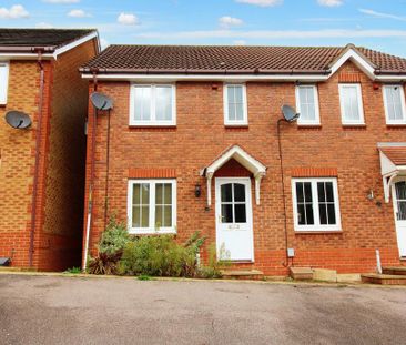 2 bedroom end of terrace house to rent - Photo 2