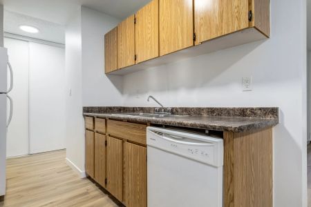 - 1 Bedroom at Durham County - Photo 5