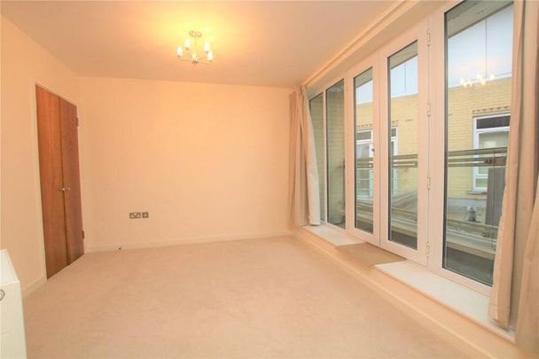 3 bedroom apartment to rent - Photo 1