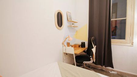 Room in a shared 5-bedroom apartment for rent in la Nova Esquerra de l'Eixample - Photo 3