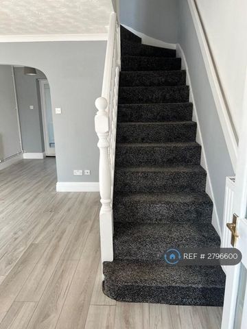 2 bedroom terraced house to rent - Photo 3