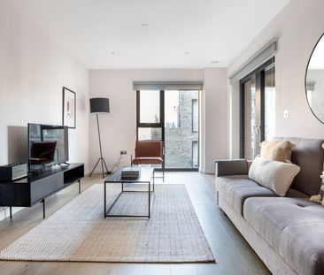 Boulevard Apartments, Ufford St - Photo 1