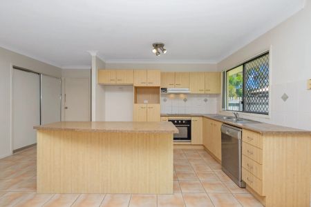 13 Brickondon Crescent, - Photo 2