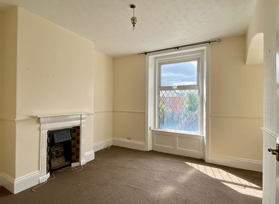 Priorswood Road, Taunton - Photo 1