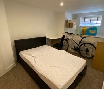 Room in a Shared House, Langdale Terrace, LS6 - Photo 5