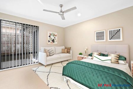 34 John Street,PIMPAMA - Photo 4