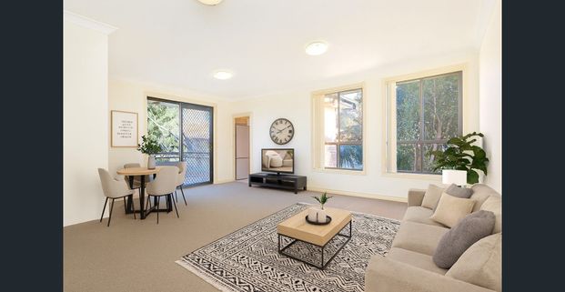 5 STAR APARTMENT JUST 1.1KM TO BONDI BEACH WITH DOUBLE PARKING - Photo 1