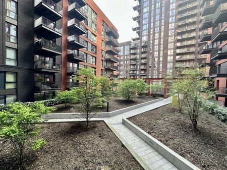 Viaduct Gardens, - Photo 3