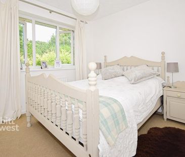 5 bedroom detached house to rent - Photo 3