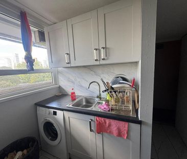 4 bedroom flat to rent - Photo 6