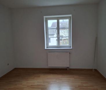 Freundliche 2-Zimmer-Wohnung mit möblierter Küche und Balkon in gut... - Foto 6