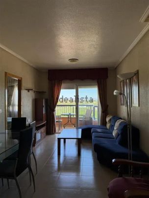 Alquiler de piso en Avenida de la Constitución - Photo 1