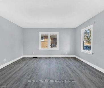 Detached Home For Lease | X8283028 - Photo 6