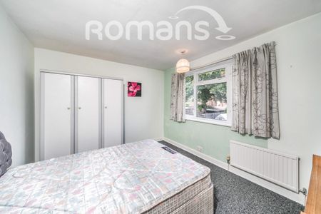 Haddon Drive, Woodley, RG5 - Photo 2