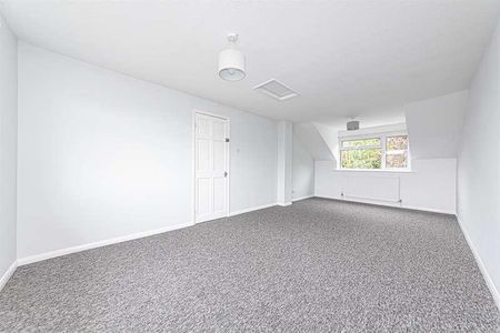 Brook Close, Wokingham, RG41 - Photo 5