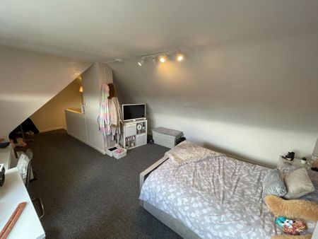 3 bedroom to let - Photo 2