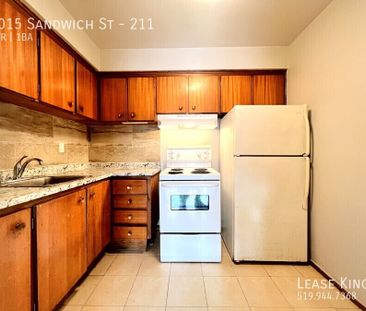 Large ALL INCLUSIVE 1 Bed 1 Bath Main Floor Unit Minutes from Unive... - Photo 5