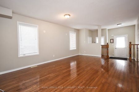 Detached Home For Lease | W8052548 - Photo 5