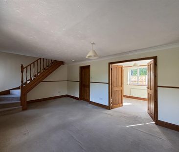 To Let 3 Bed House - Detached New Brighton Road, Sychdyn, Mold £1,2... - Photo 6