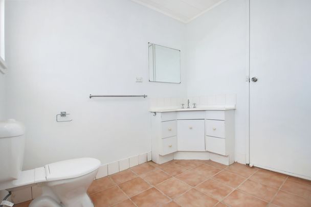 Easy Living with Space, Comfort and Convenience - Photo 1