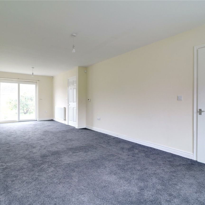 Far Ings Road, Barton-upon-Humber, Lincolnshire, DN18 5AZ - Photo 1