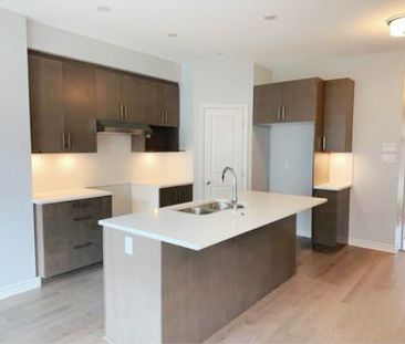 For Lease - 704 Pipit Lane, Barrhaven, Ontario - Photo 2