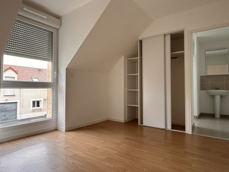 Location Maison 5 pièces 105m² EGUZON CHANTOME 36270 - Photo 3