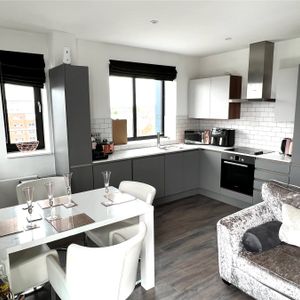 Apartment 505, One The Brayford, 20 Brayford Wharf North - Photo 2