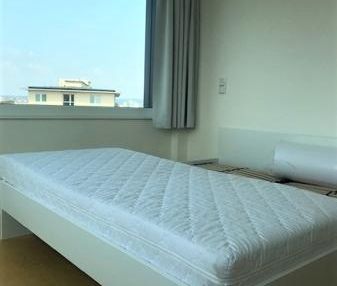 Super Blick - 7.OG - Möbl. 2 Zi. Apartment für Studenten, Doktorand... - Photo 2