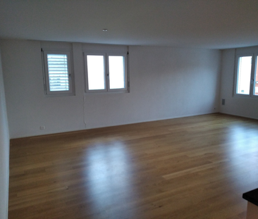 GROSSE 3.5-ZIMMERWOHNUNG MIT LOGGIA - Foto 6