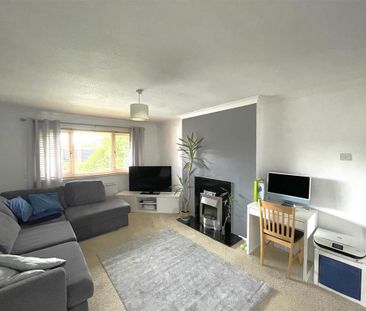 3 bedroom detached bungalow to rent - Photo 2