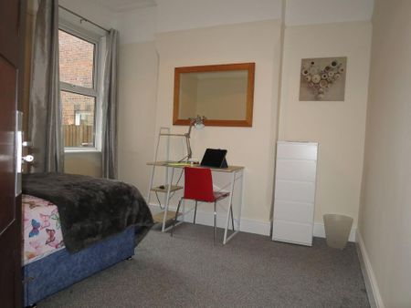 5 bedroom house to rent - Photo 4