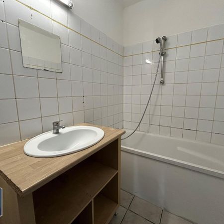 Location Appartement 3 pièces 46m² CARPENTRAS 84200 - Photo 4
