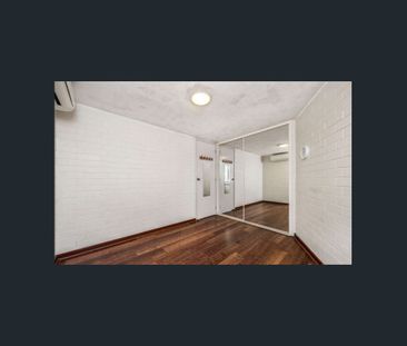 A Private Courtyard Retreat In A Convenient Wembley Location - Photo 1