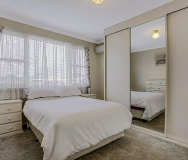 "Spacious Family Home" - Photo 4