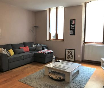 Location Appartement 3 pièces 83m² - Photo 3