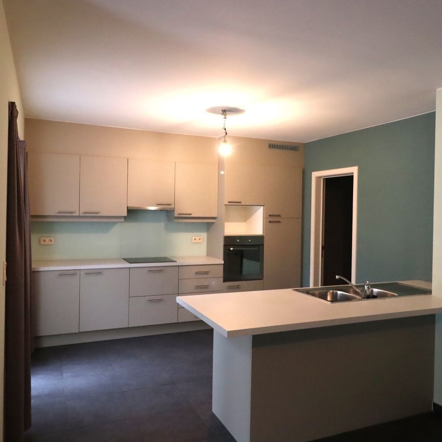 GLV appartement met tuin en ondergrondse parkeerplaats - Photo 1