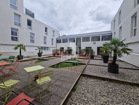 LOCATION MEUBLEE - IDRON : Studio de 20m² avec parking - Photo 2