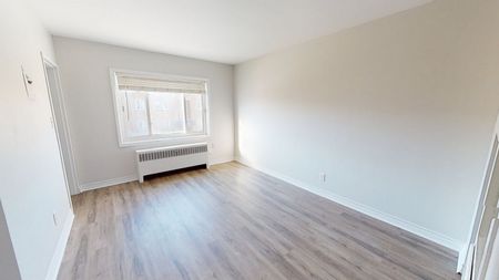 One Bedroom Deluxe Apartment - Photo 4