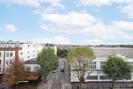 Kilburn High Road, London - Photo 5