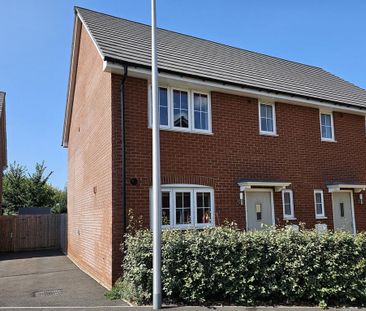 3 bedroom semi-detached house to rent - Photo 3