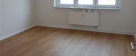 den Urlaub entspannt genoießen, erster Monat mietfrei, 3 Zimmer in der Nordstr. - Photo 1