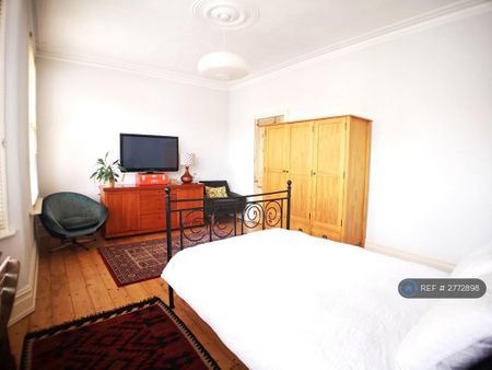 3 bedroom maisonette to rent - Photo 5